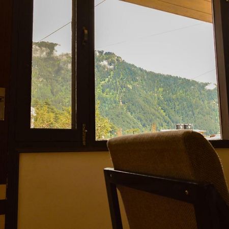 Hill House Manali -A Home In Mountains Екстериор снимка