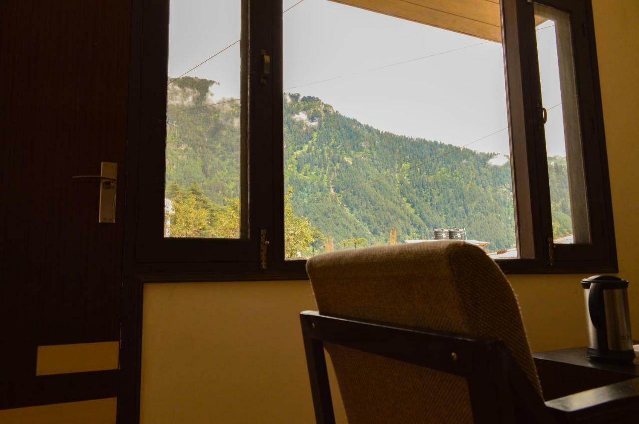 Hill House Manali -A Home In Mountains Екстериор снимка